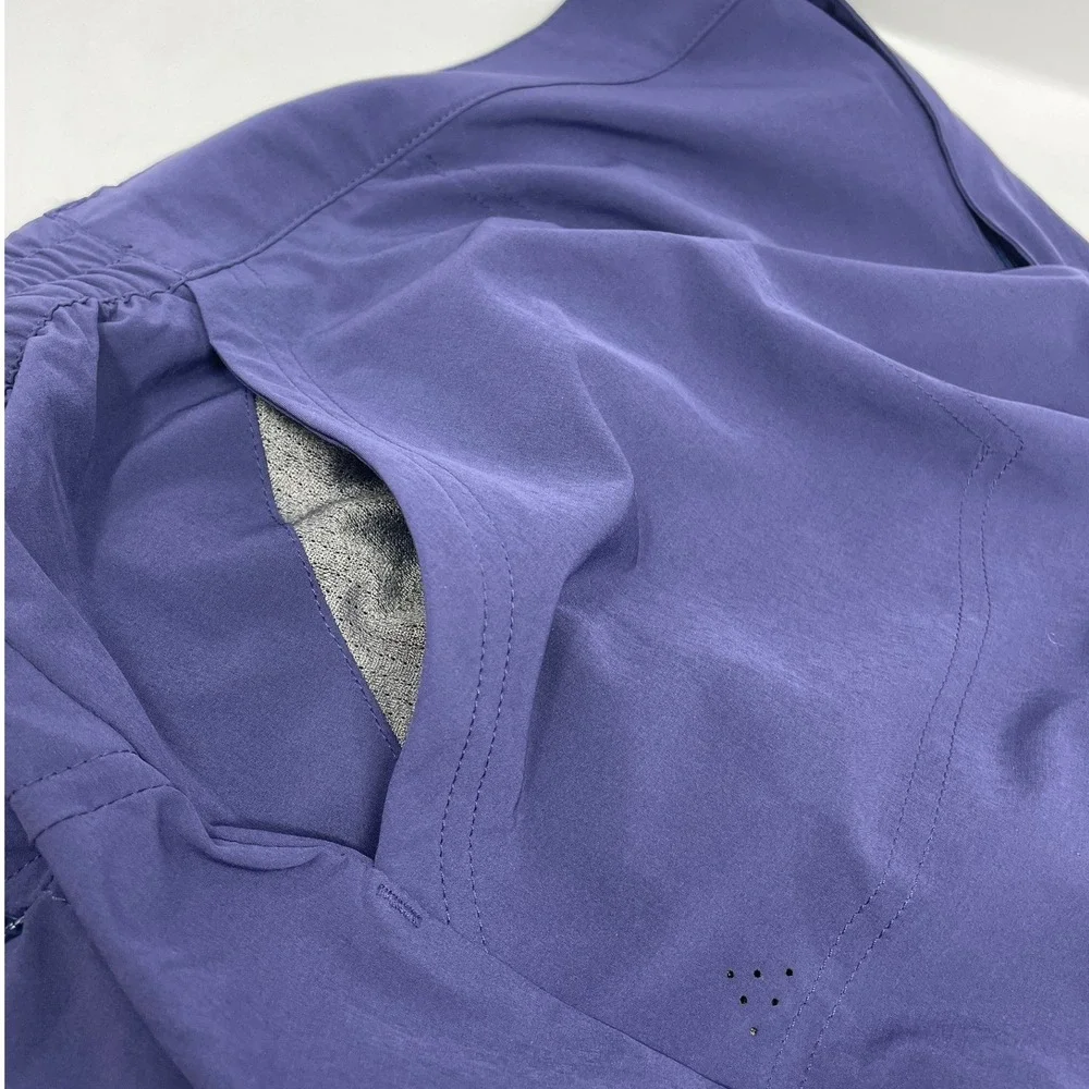 L.L. Bean Men's XXL Dark Purple Hybrid Performance Stretch Zipper Shorts